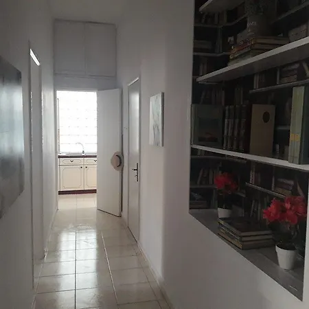 Beautiful Center Flat *